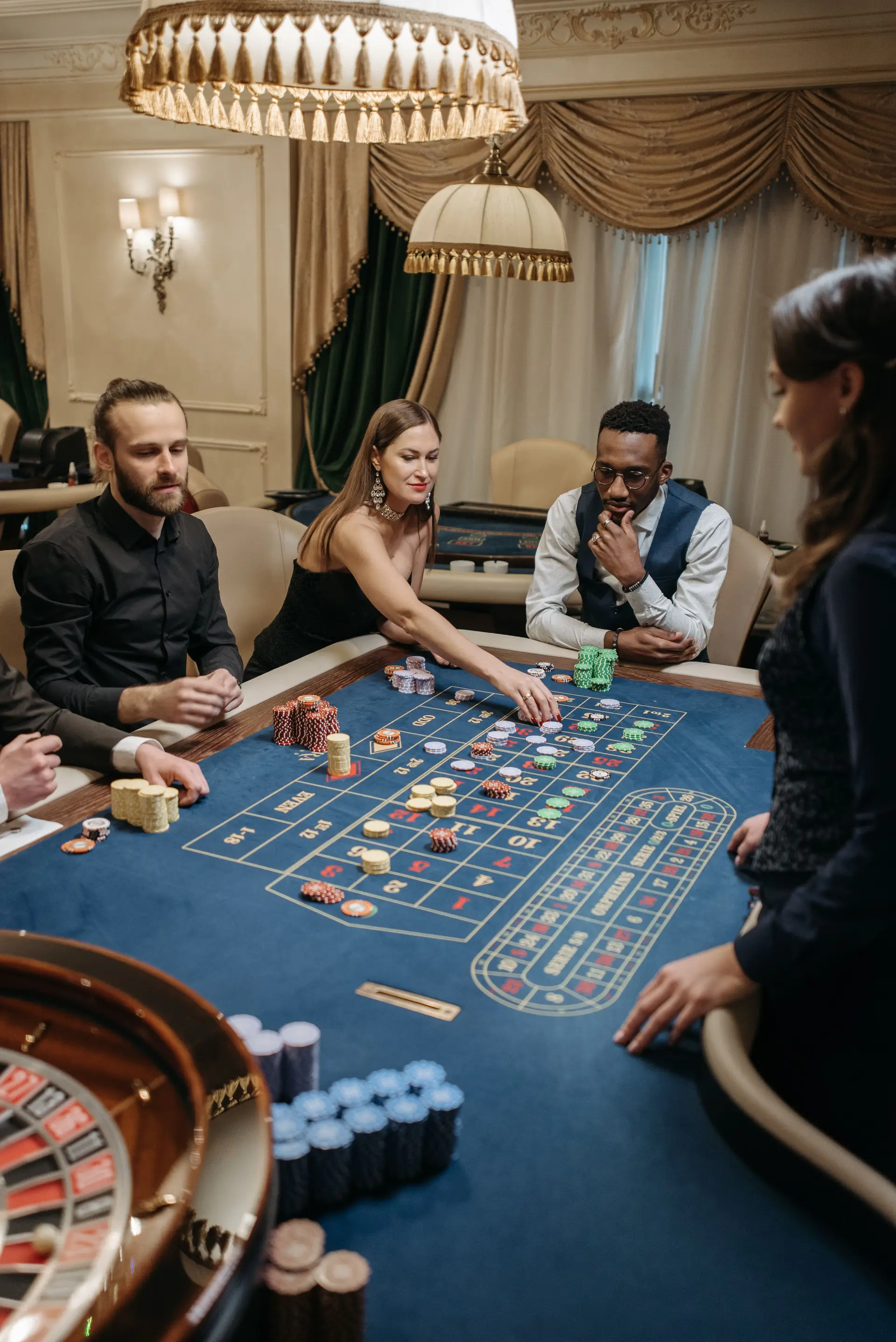 Gaming table atmosphere